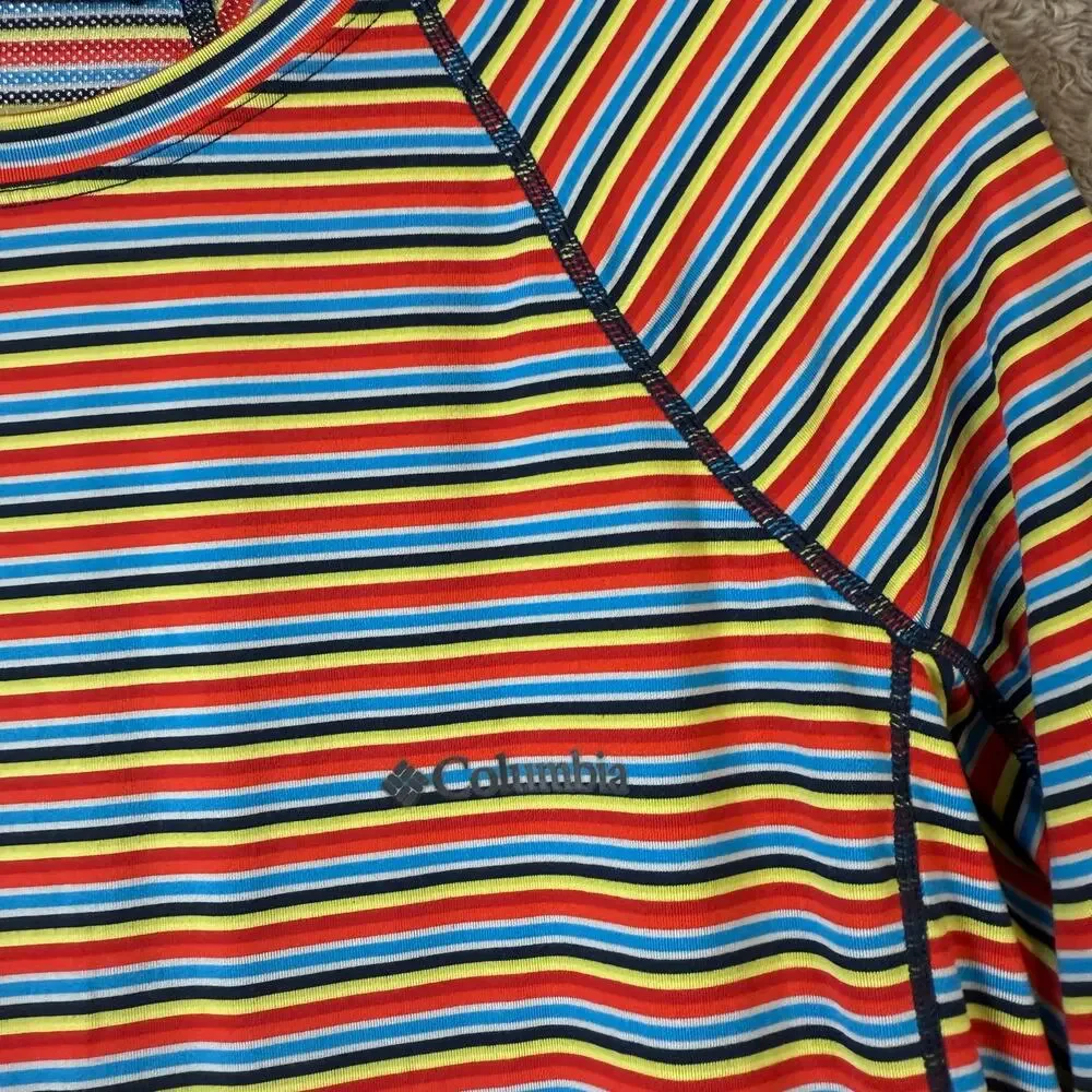 Columbia Men's Baselayer Midweight Long Sleeve Top Shirt Red Multi Stripe L